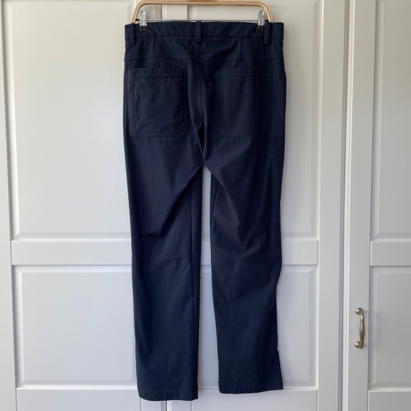 Lululemon Navy Mission Pant, Size 34 - Picture 10 of 15